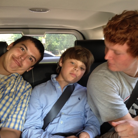 Meet your Posher, Joy - Picture 3 of 6